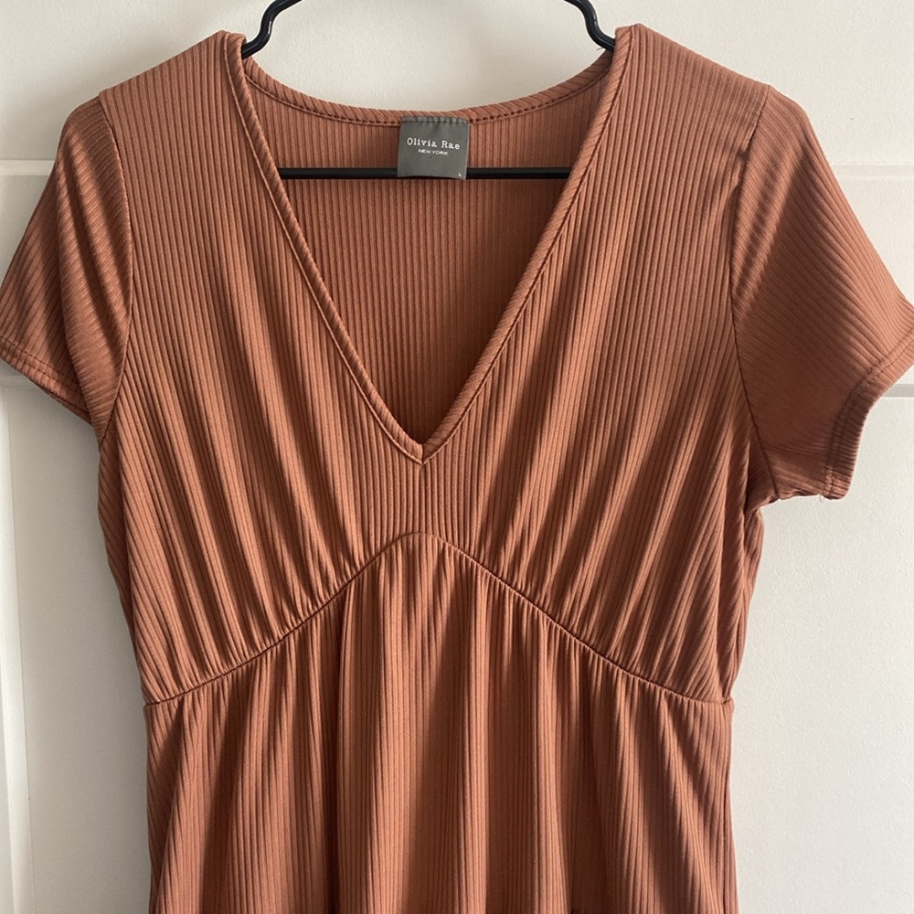 Olivia Rae Ribbed‎ Tiered Babydoll Dress Light brown/blush V-neck Women's L - Picture 3 of 5